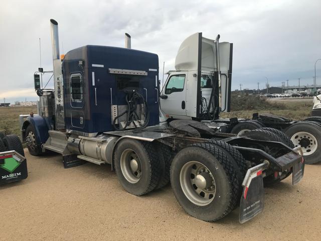 2020 Kenworth W900