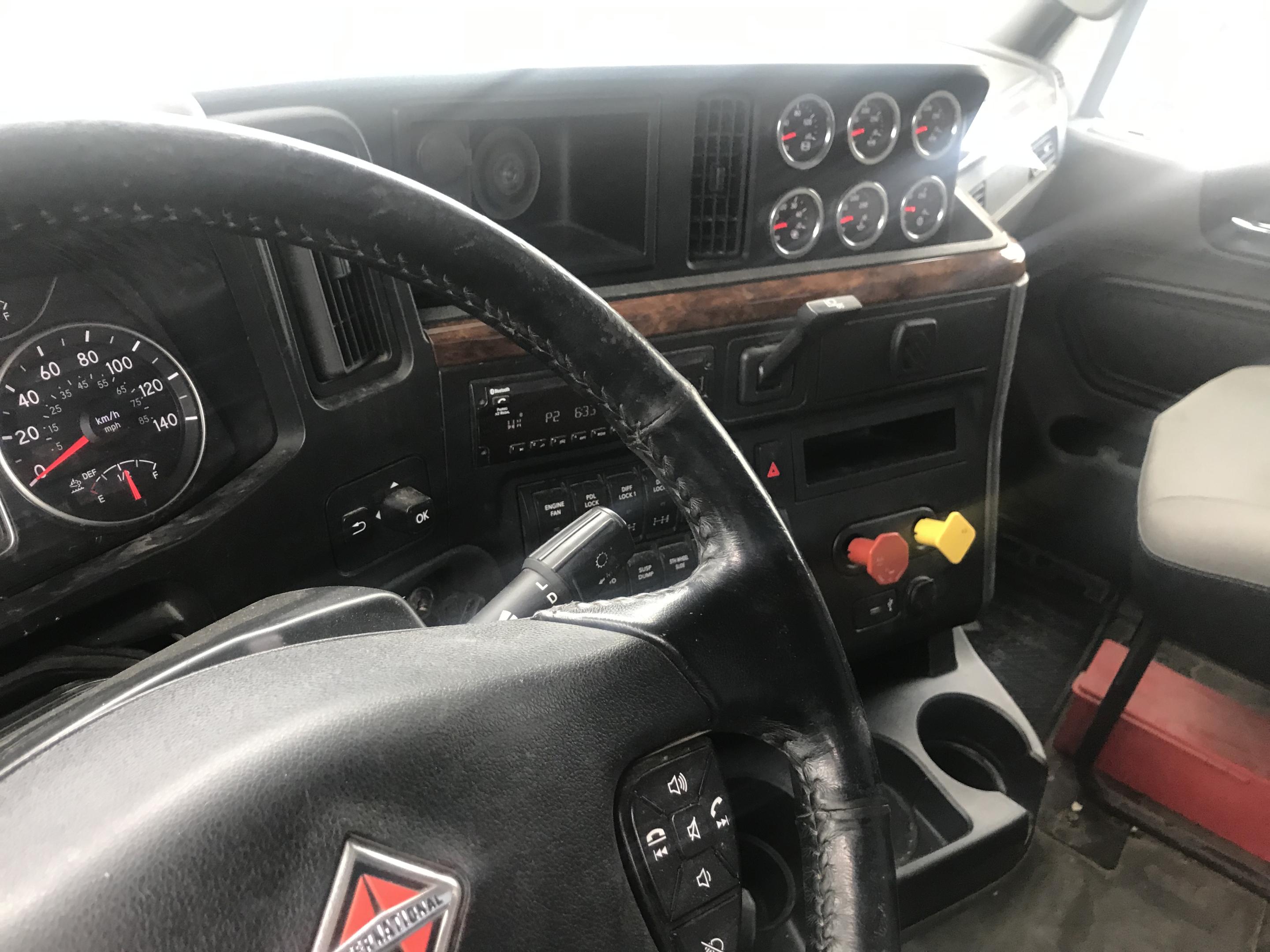 2021 International LT625 6X4