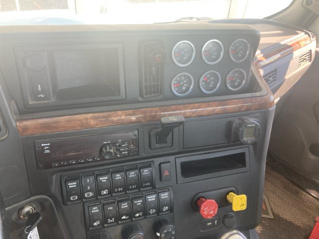 2021 International LT625 6X4 Daycab