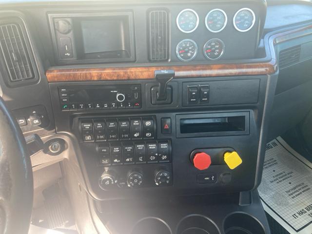 2021 International LT625 6X4 Daycab