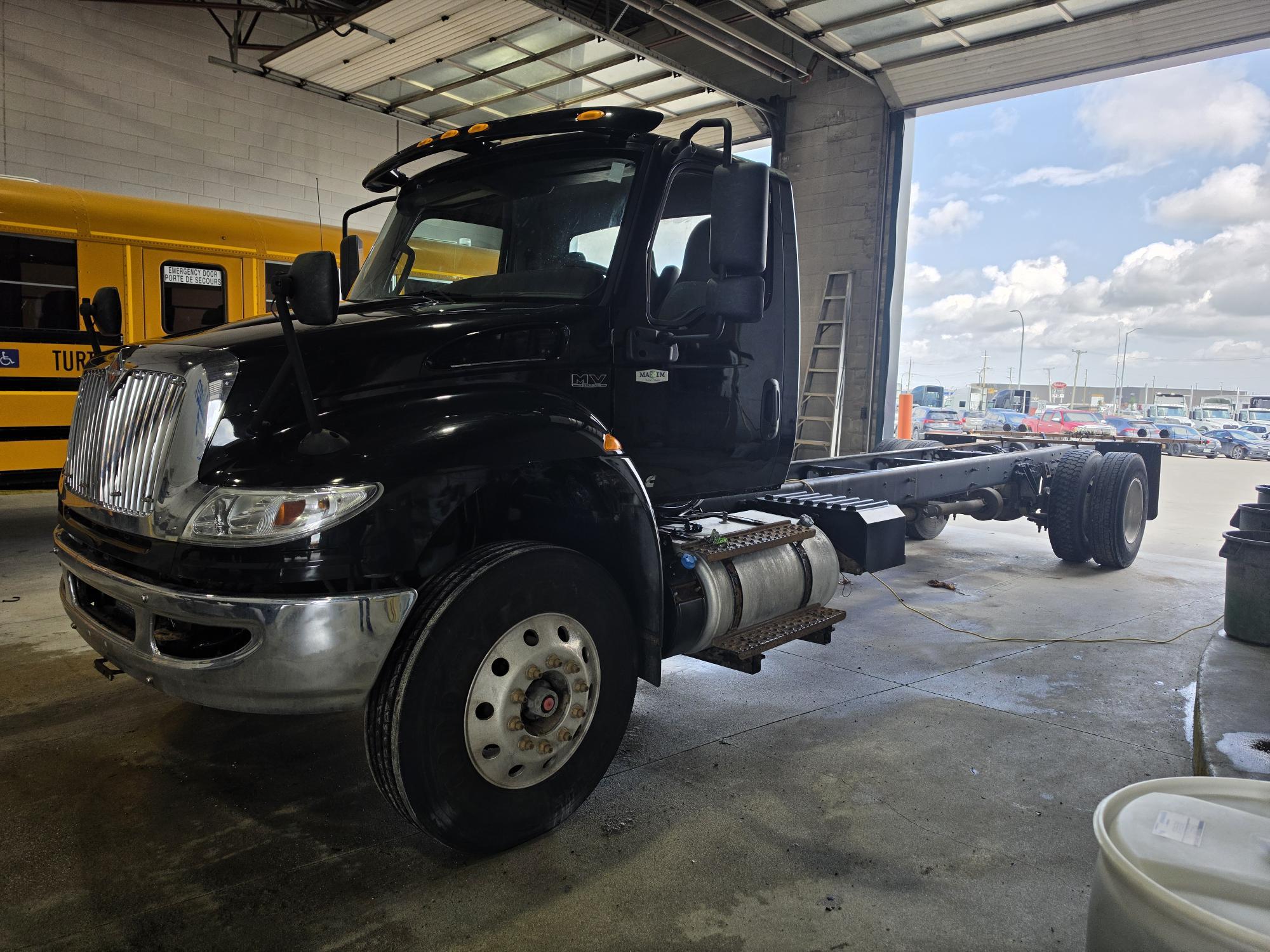2021 International MV 607 4x2