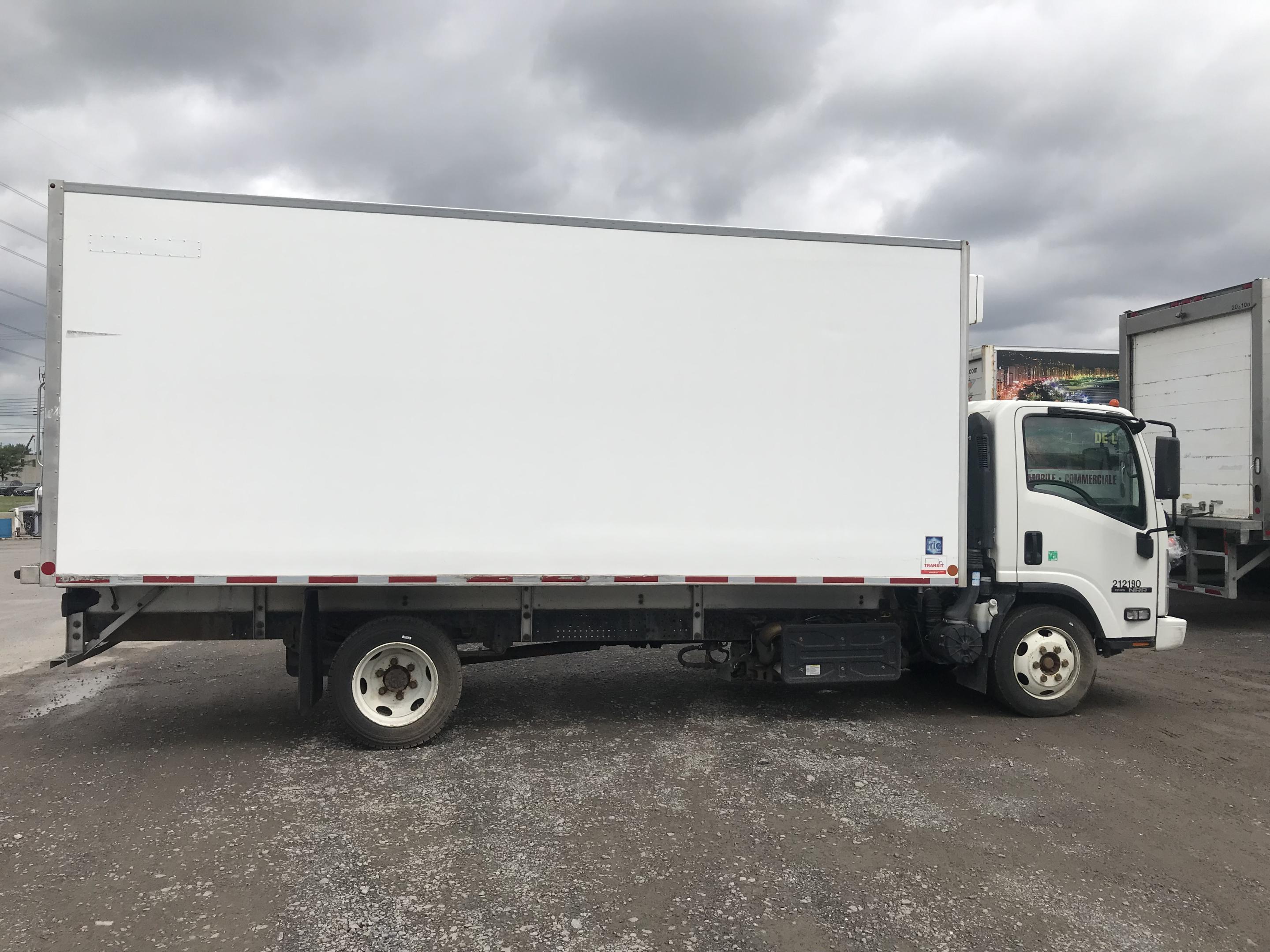 2021 Isuzu NRR