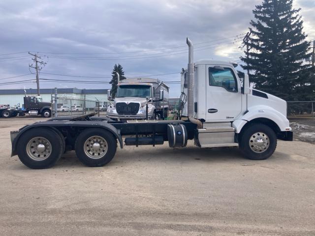 2021 Kenworth T880