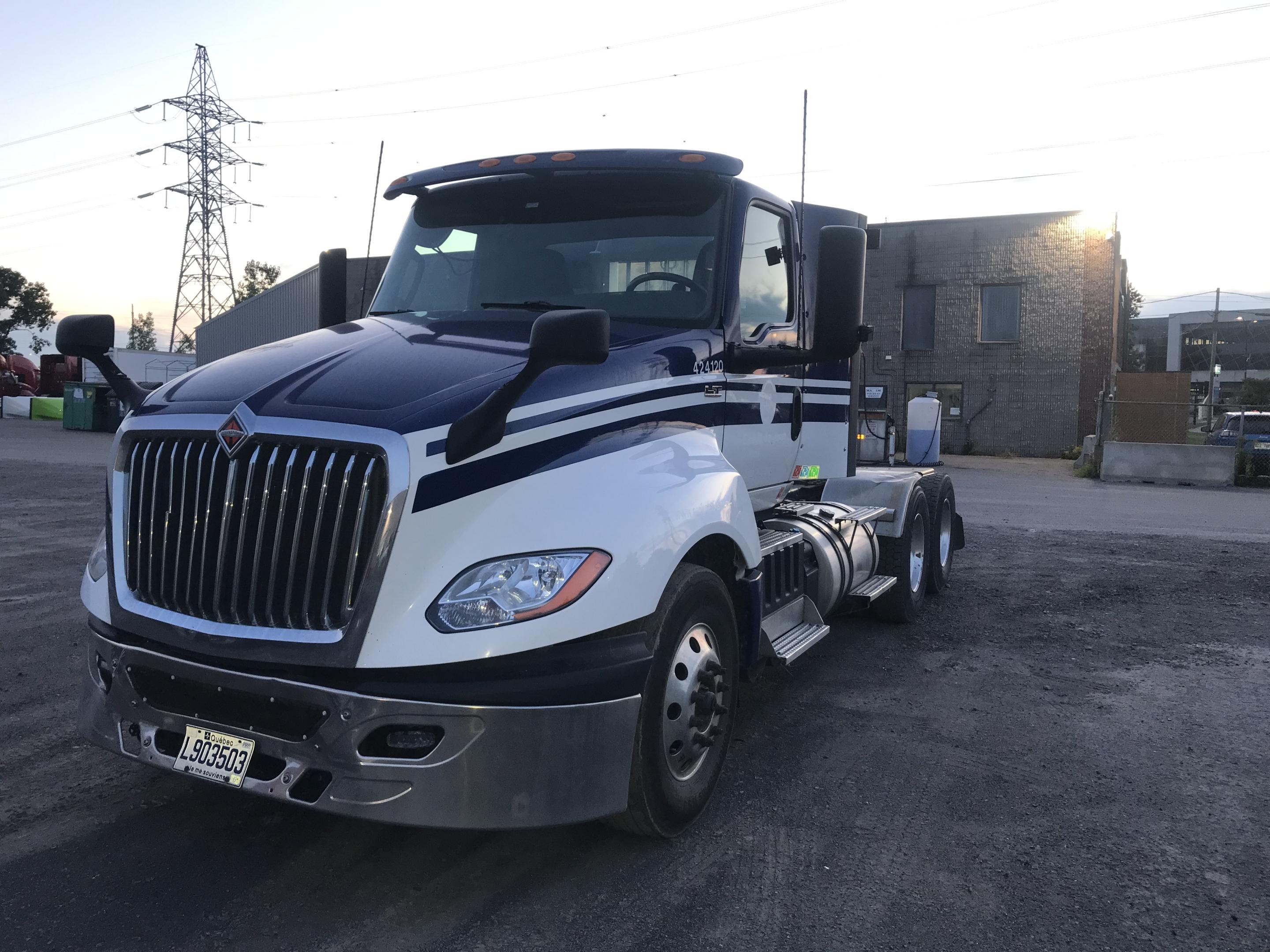 2022 International LT625 6X4 Daycab