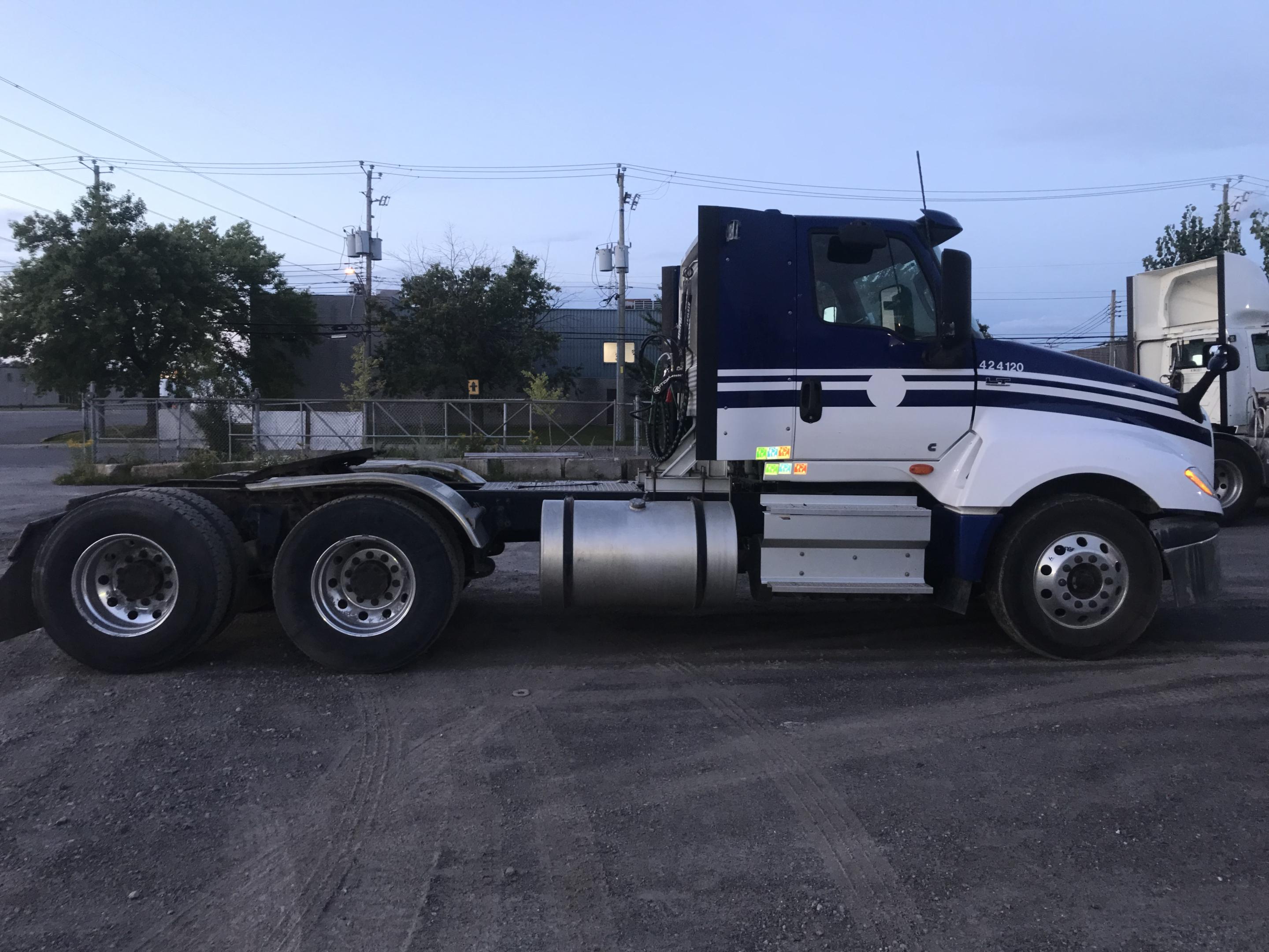 2022 International LT625 6X4 Daycab