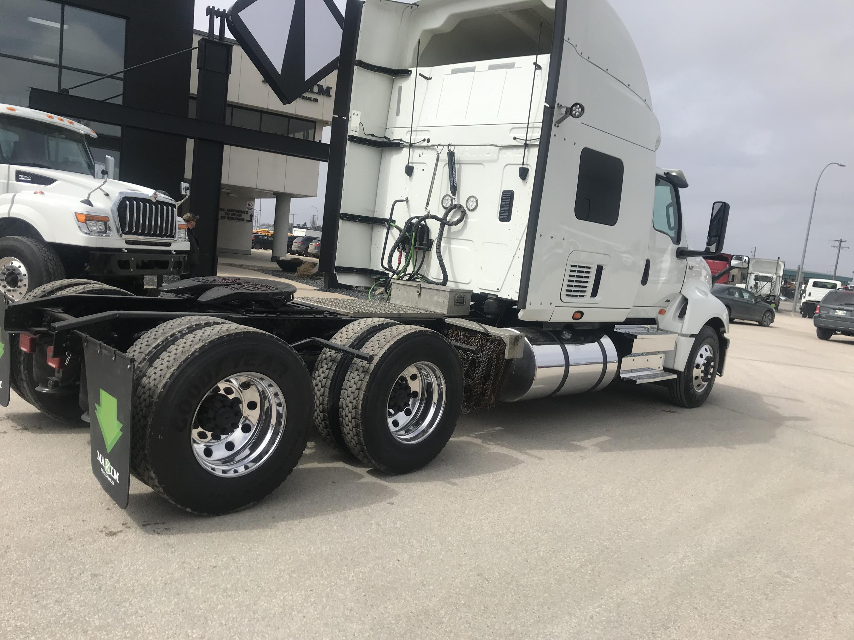 2022 International LT625 Sleeper