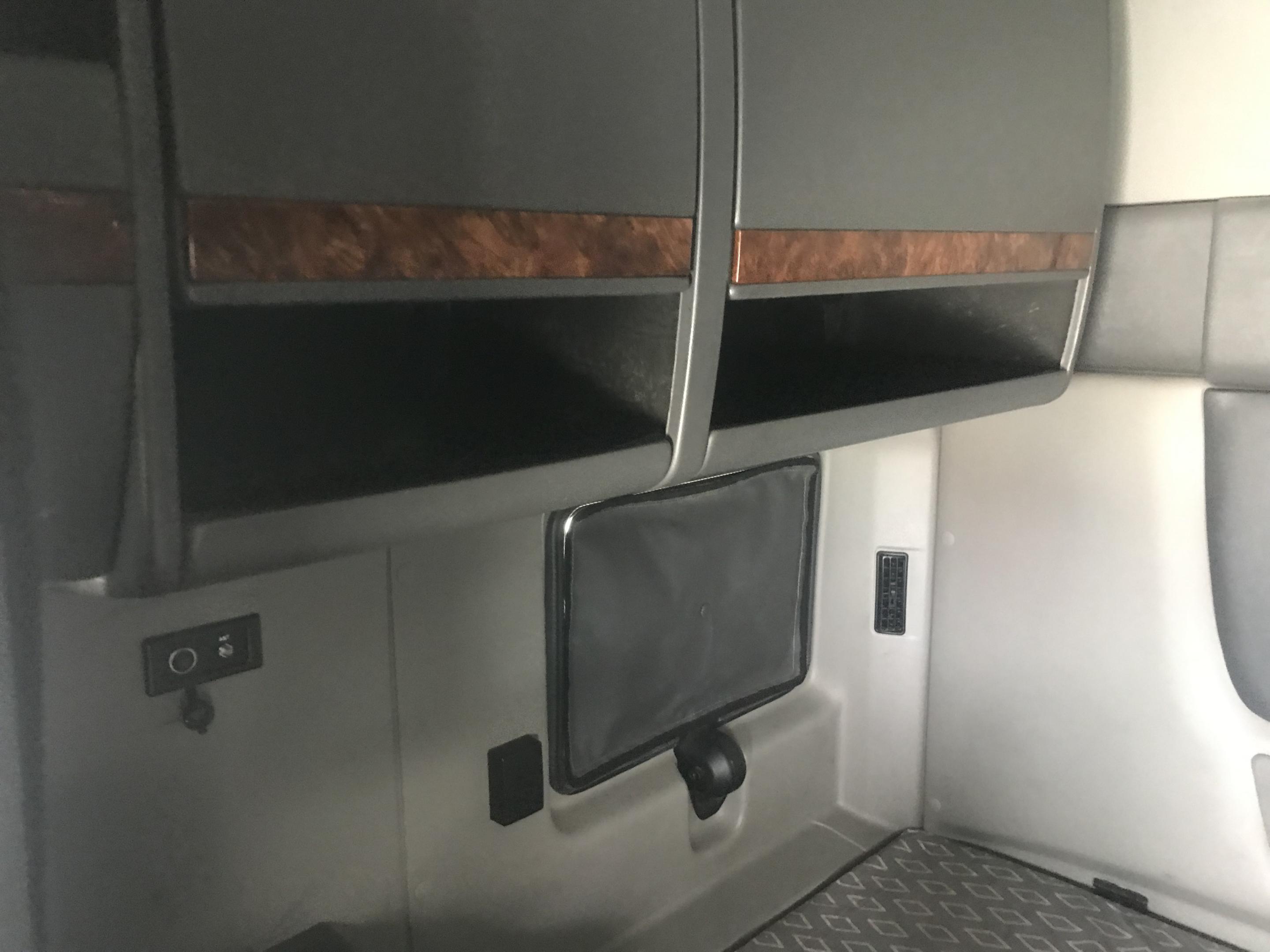 2022 International LT625 Sleeper