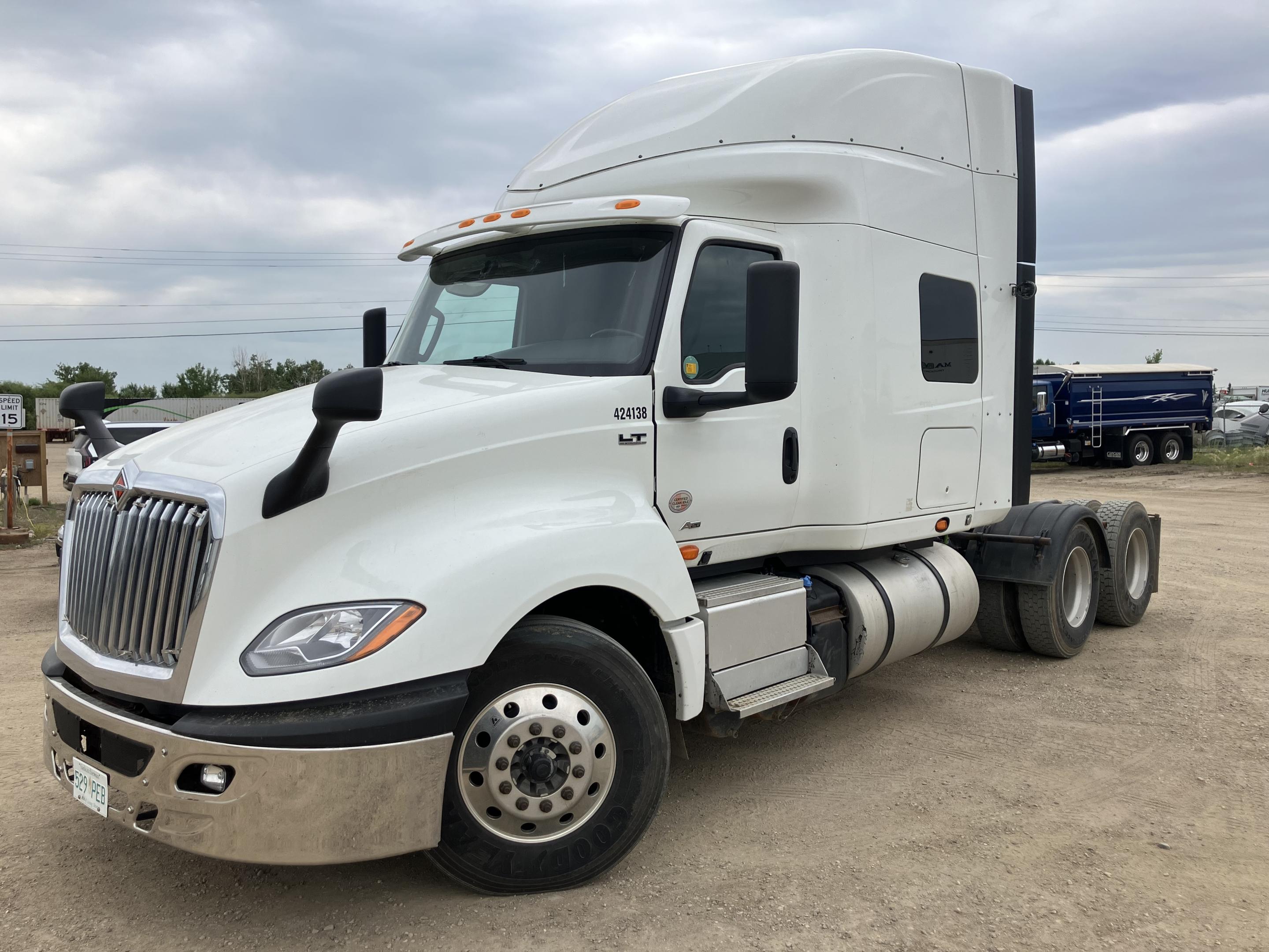 2022 International LT625 Sleeper