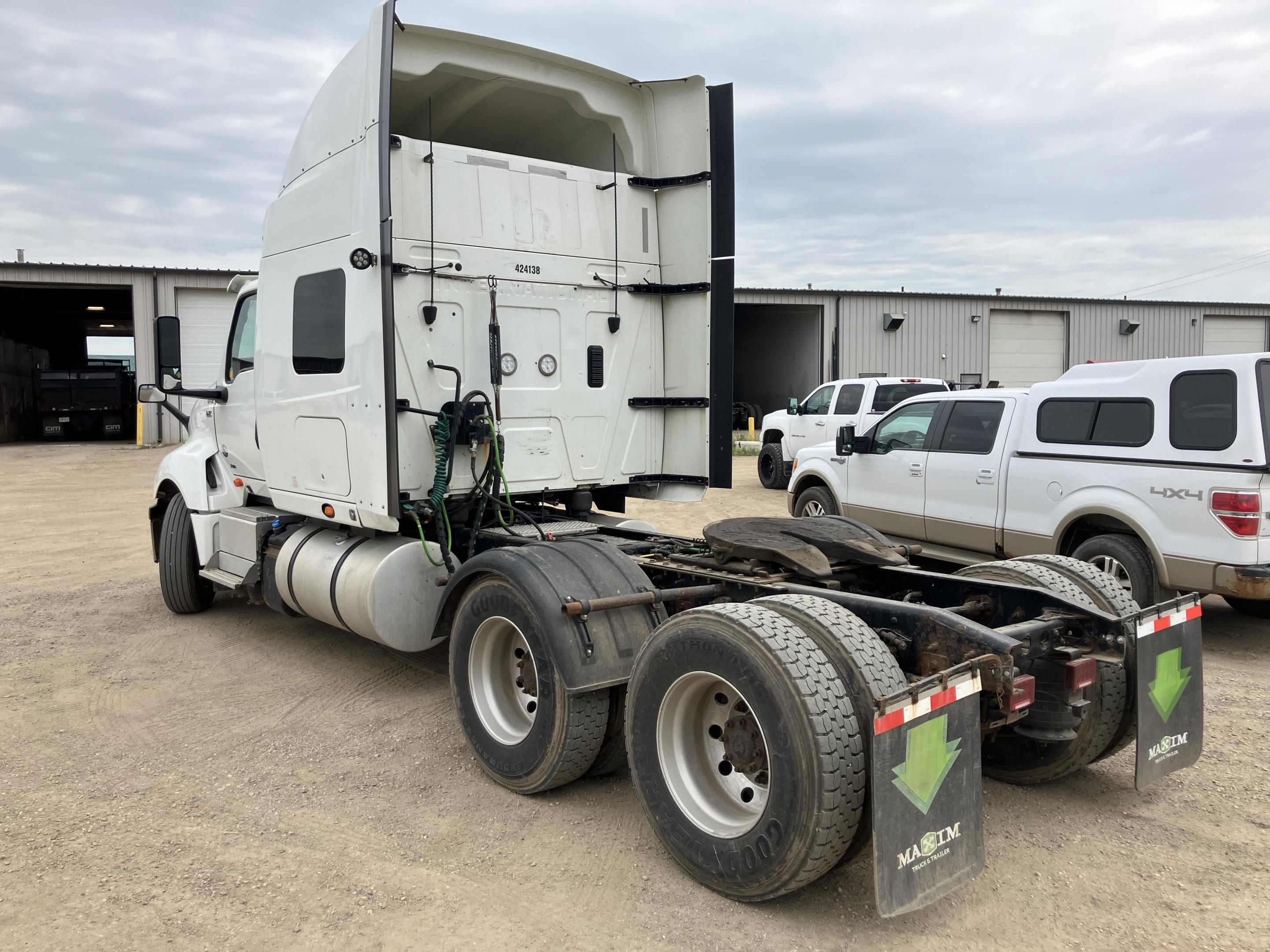 2022 International LT625 Sleeper