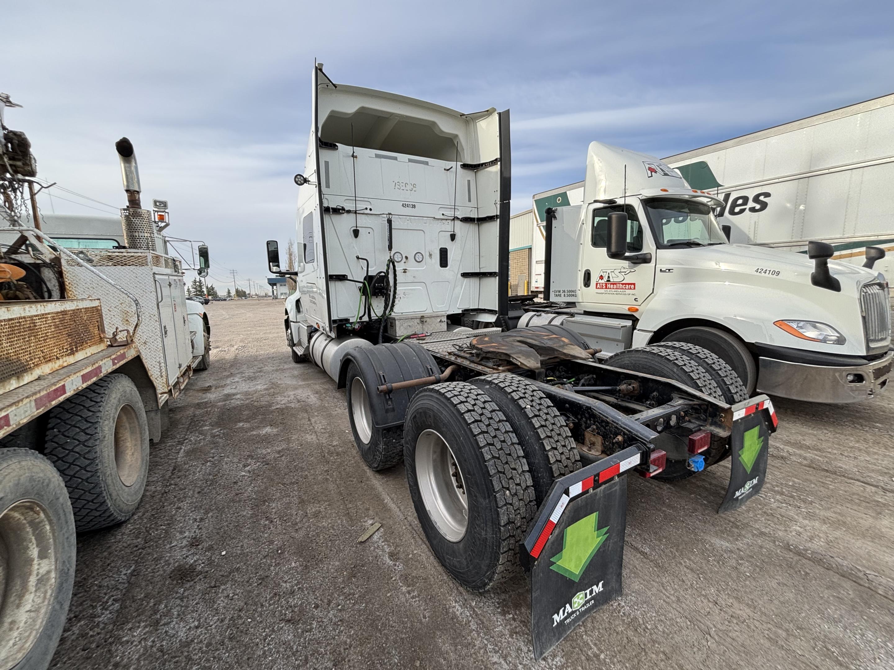 2022 International LT625 Sleeper