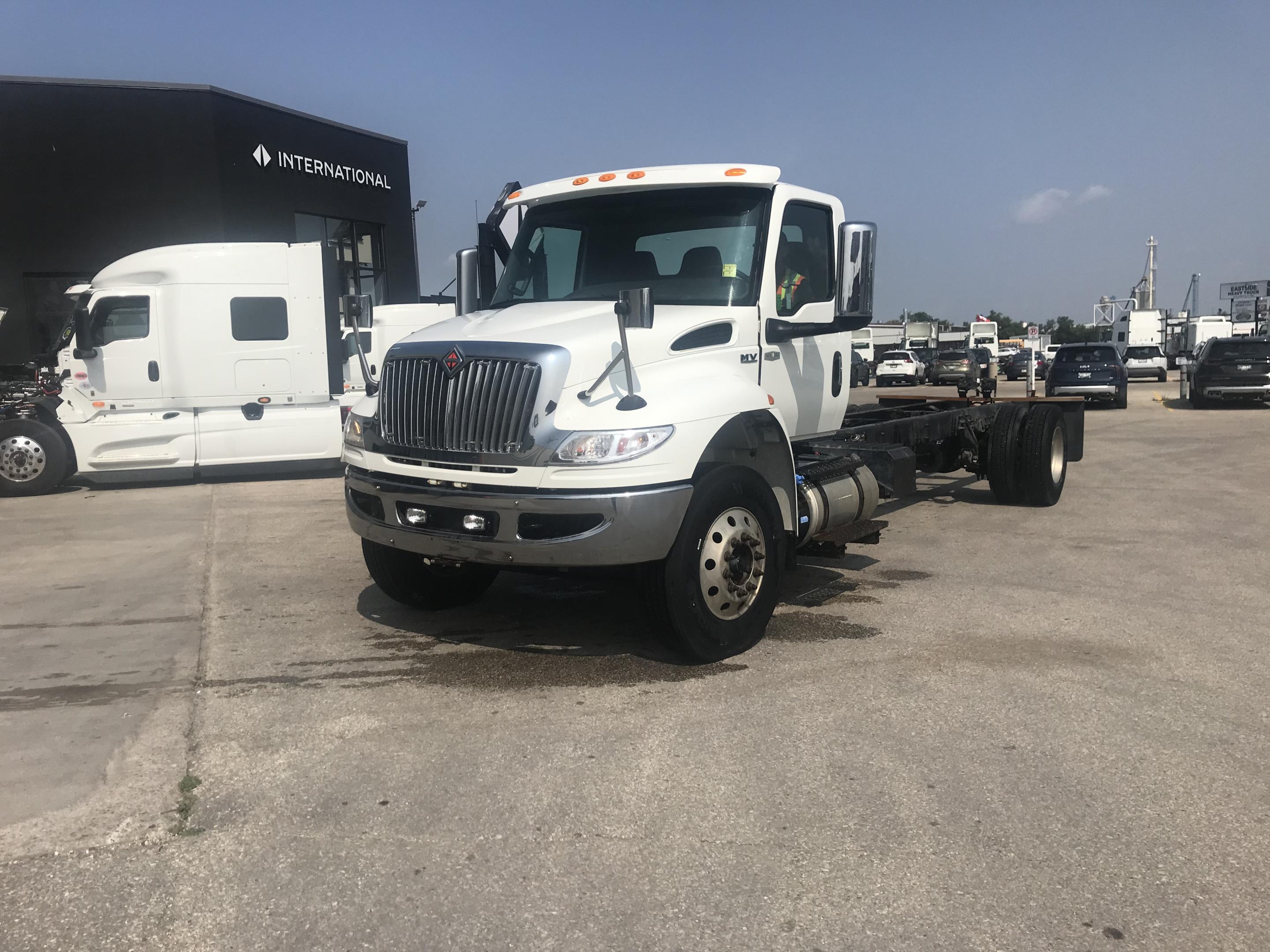 2022 International MV 607 4x2