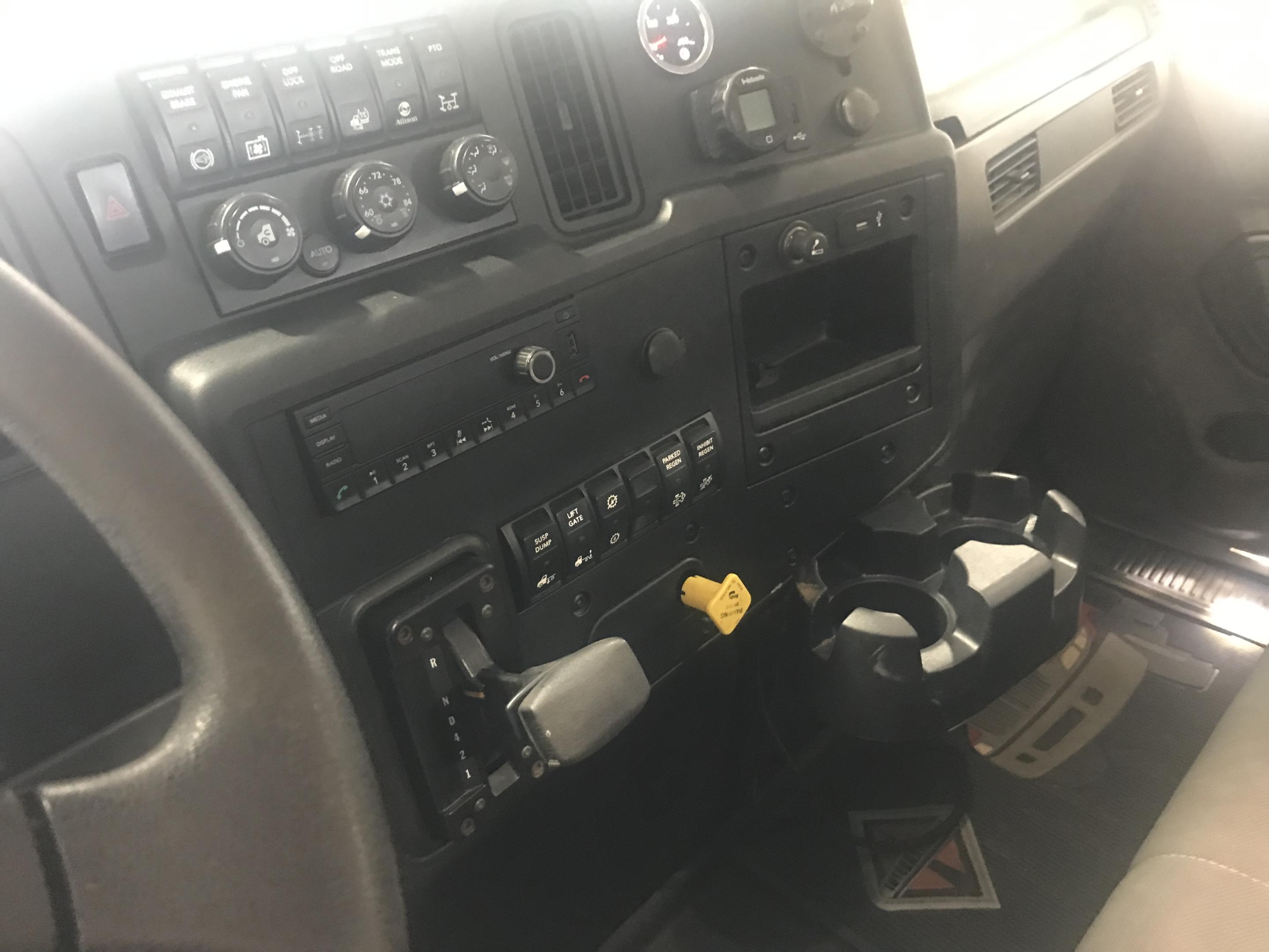 2022 International MV 607 4x2