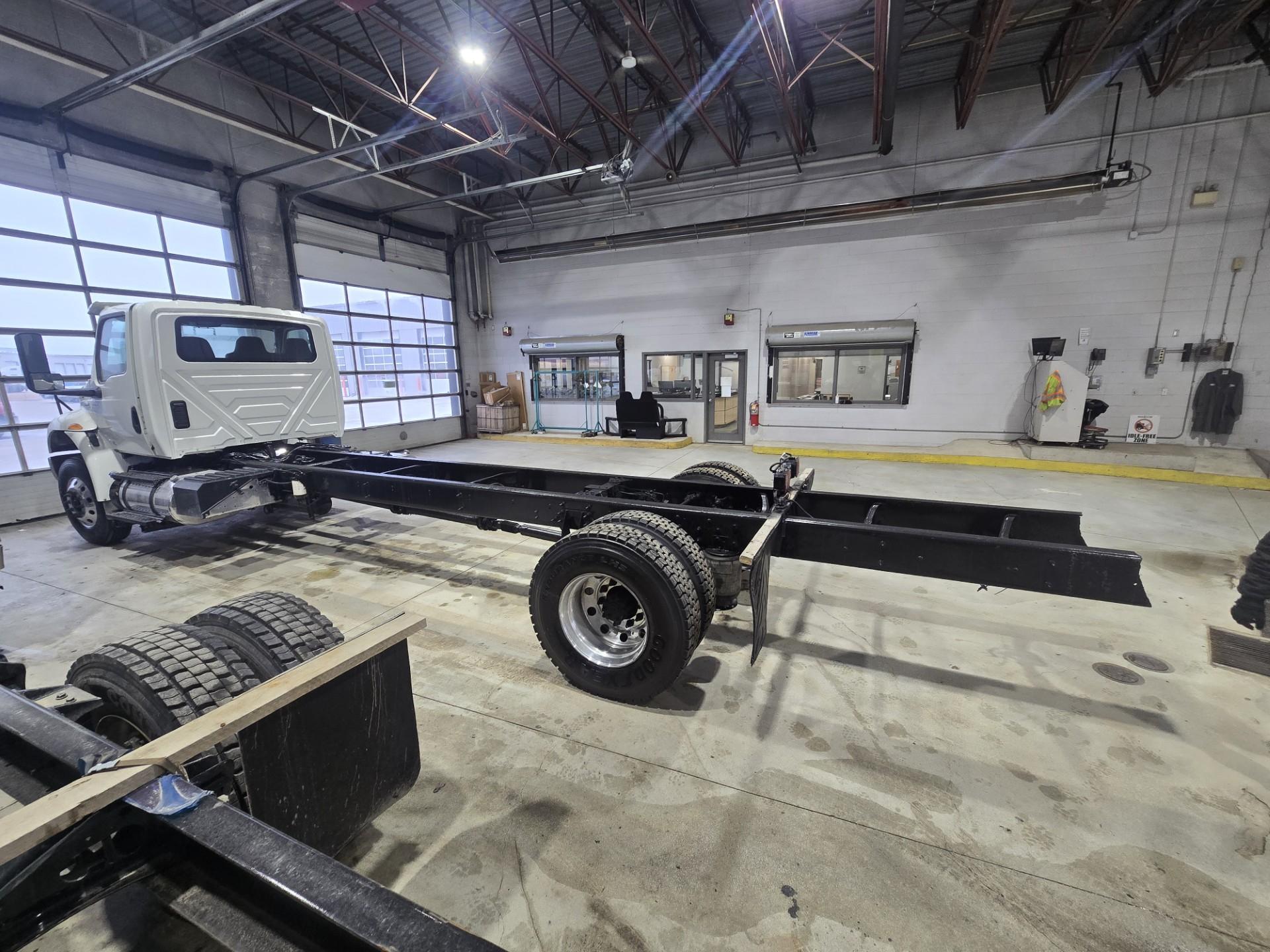 2022 International MV607 4X2 Reefer