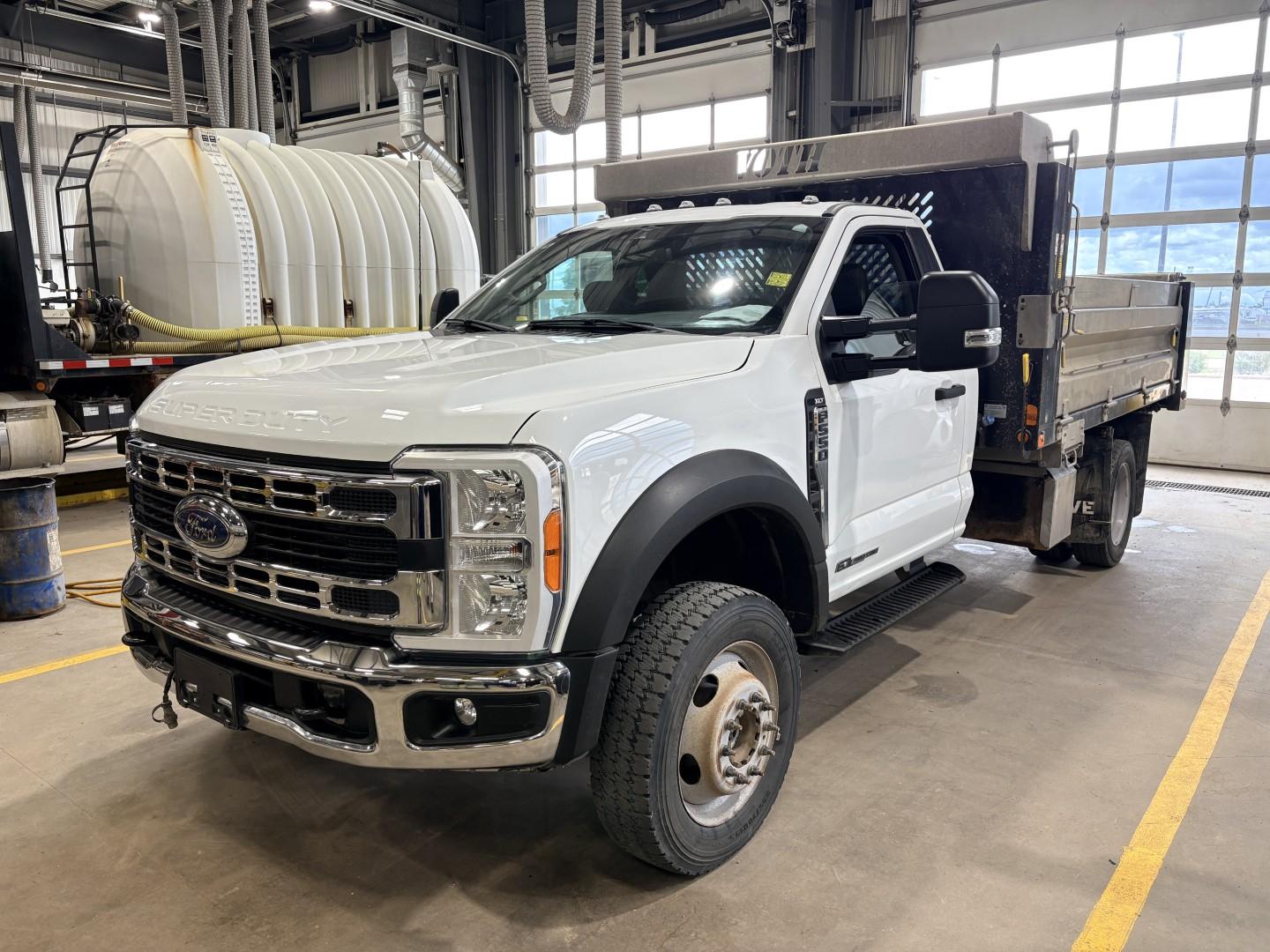 2023 Ford F550