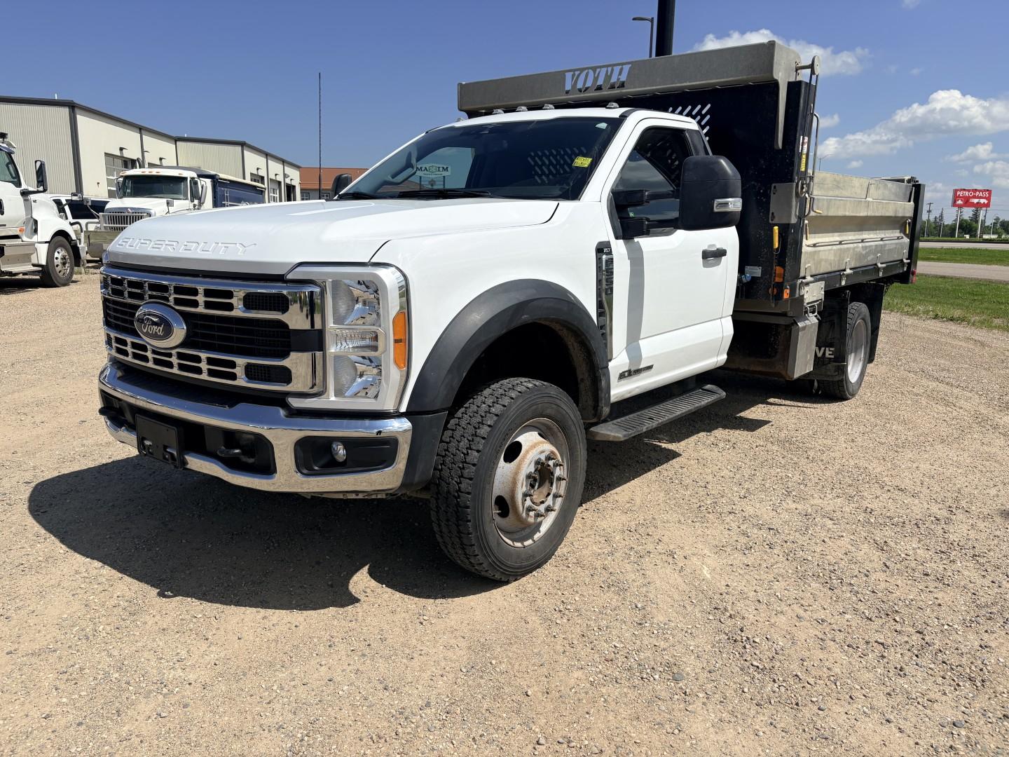 2023 Ford F550