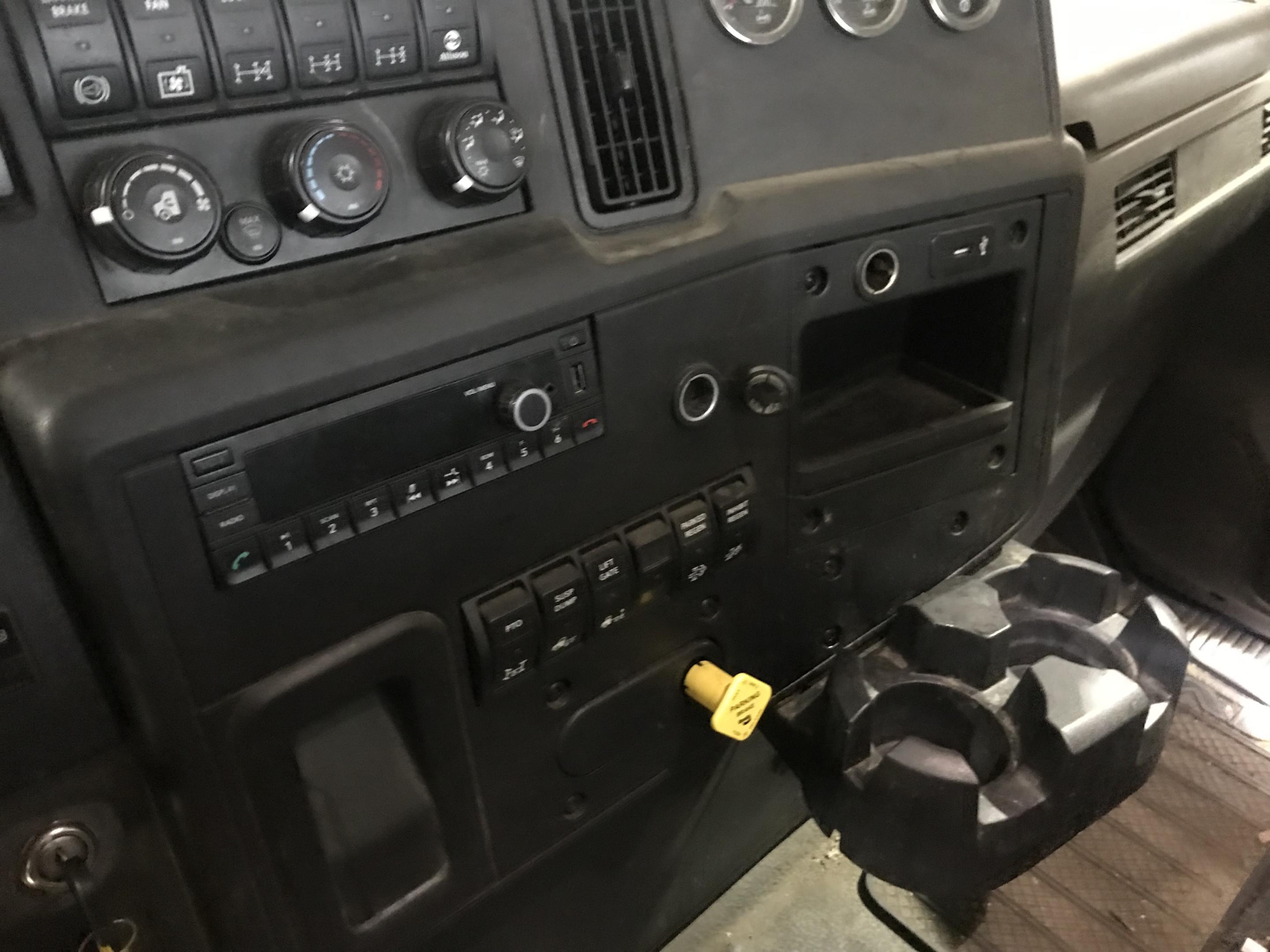 2023 International MV607 6x4