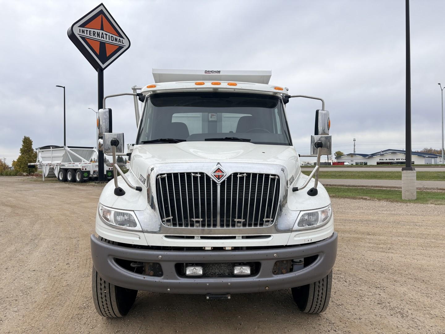2023 International MV607 6x4