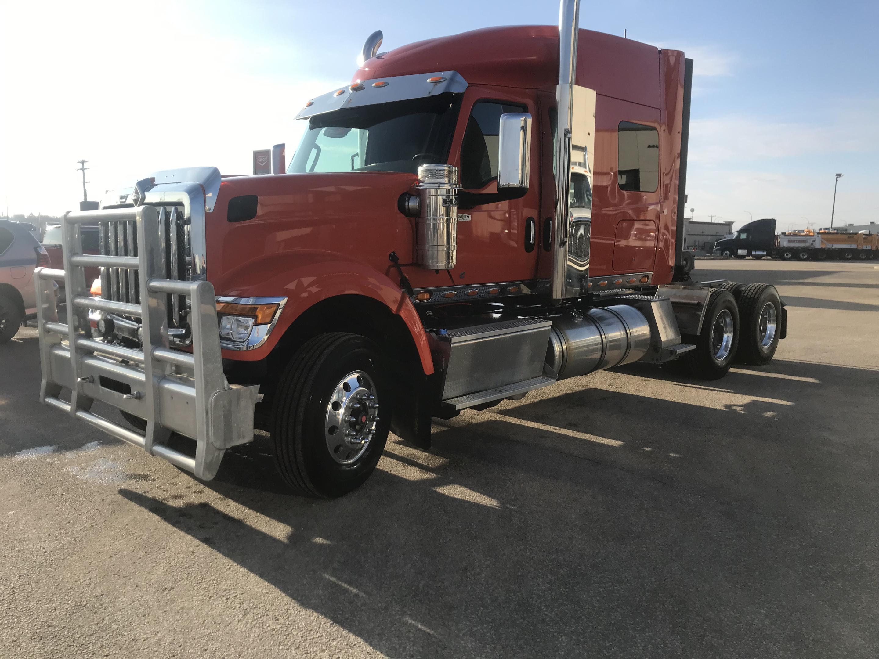 2024 International HX520 6X4