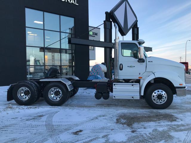 2025 International HX620 6x4