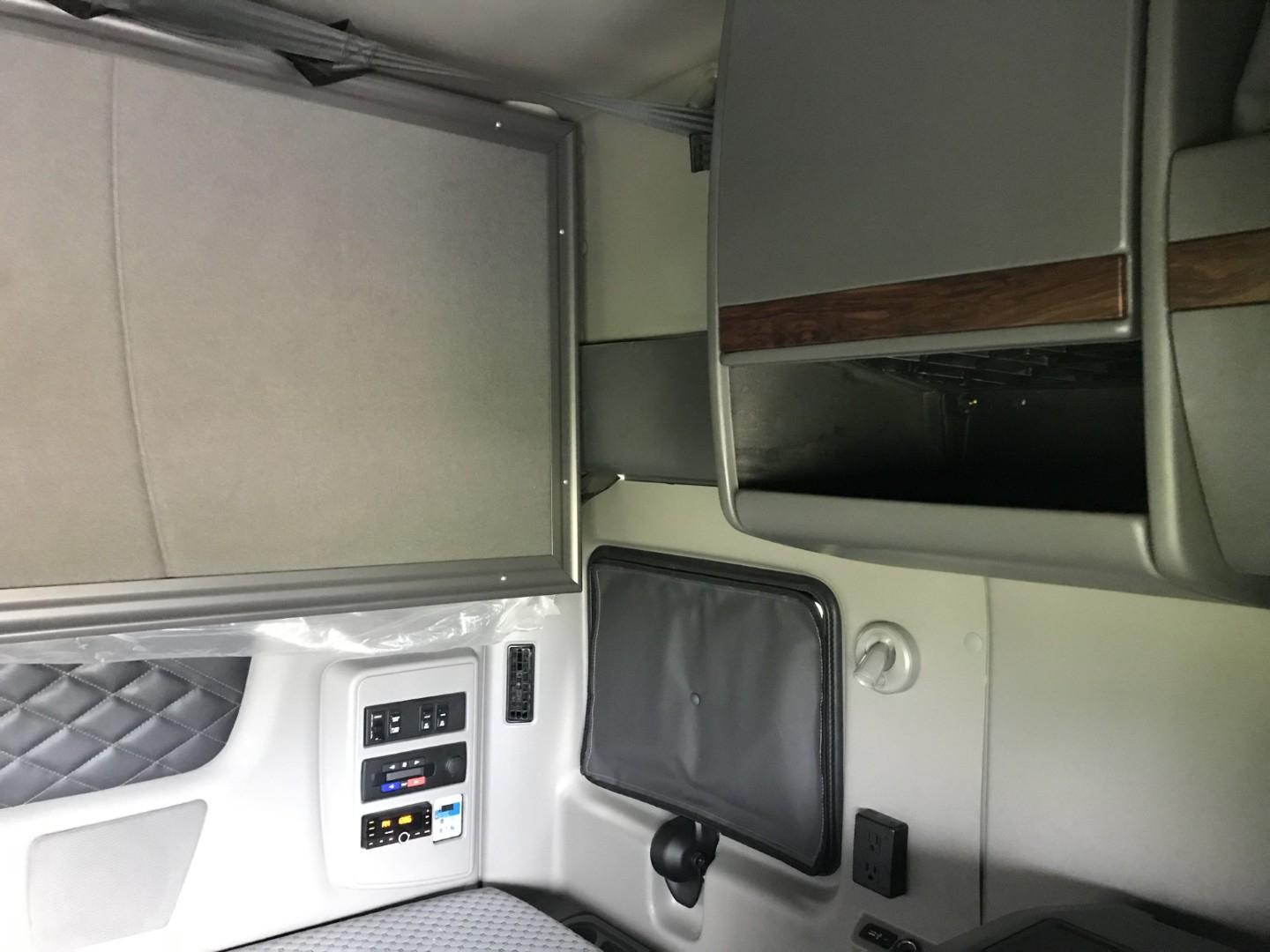 2025 International LT625 6X4