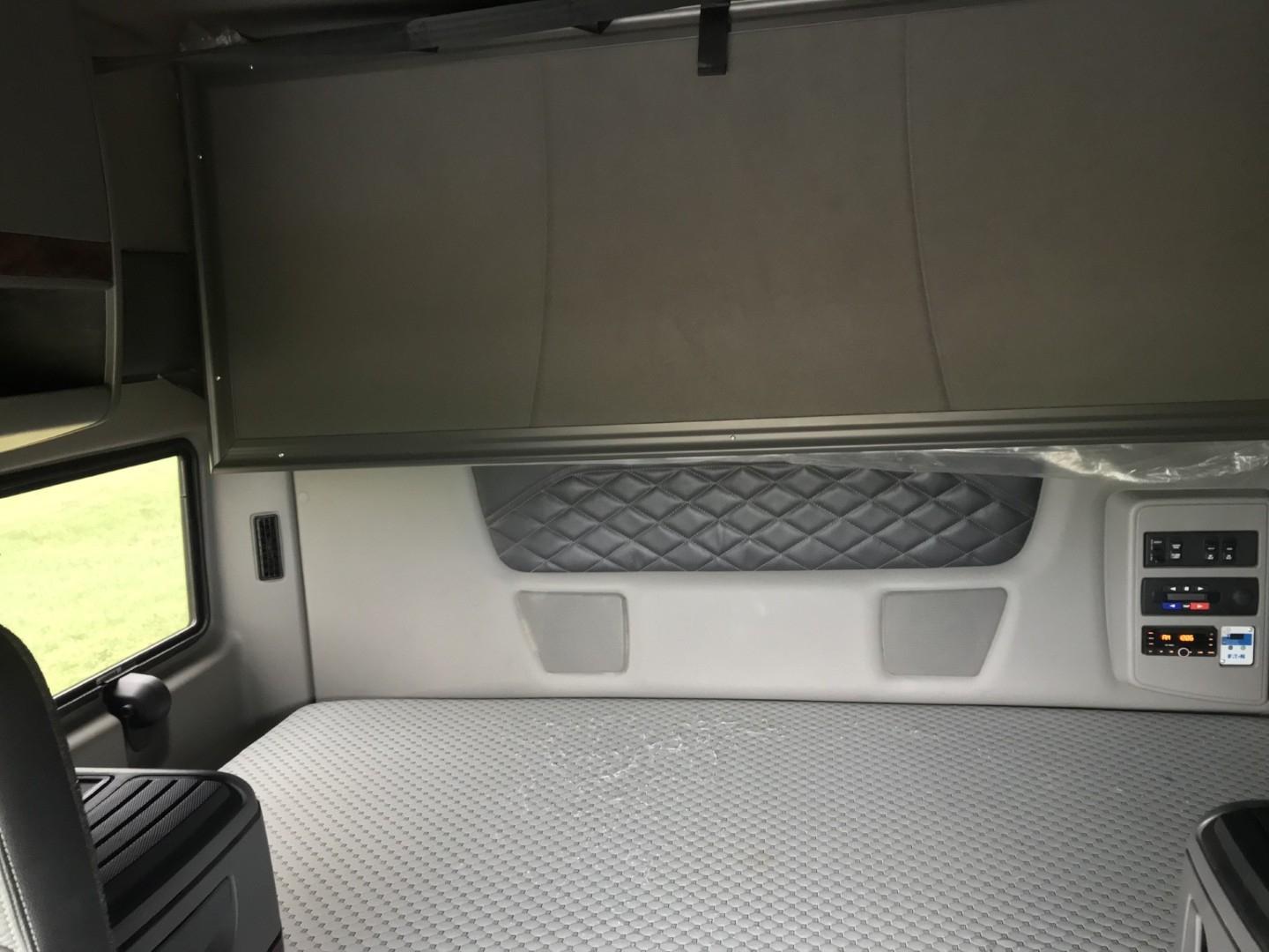 2025 International LT625 6X4