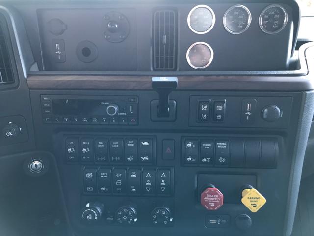 2025 International LT625 6X4