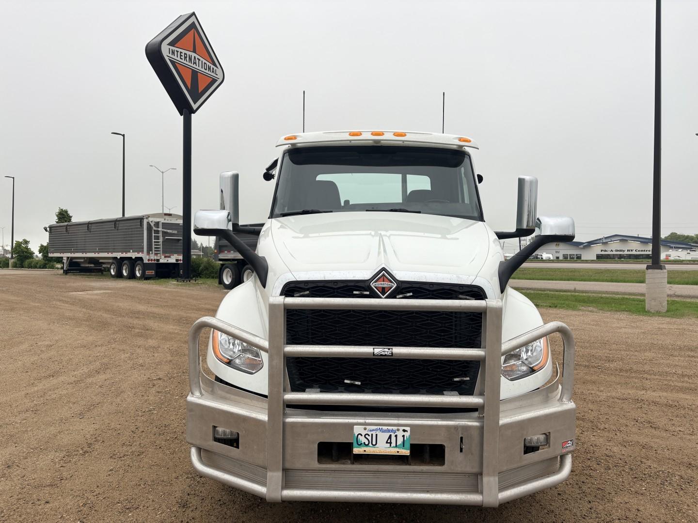 2025 International LT625 6x4 Day Cab
