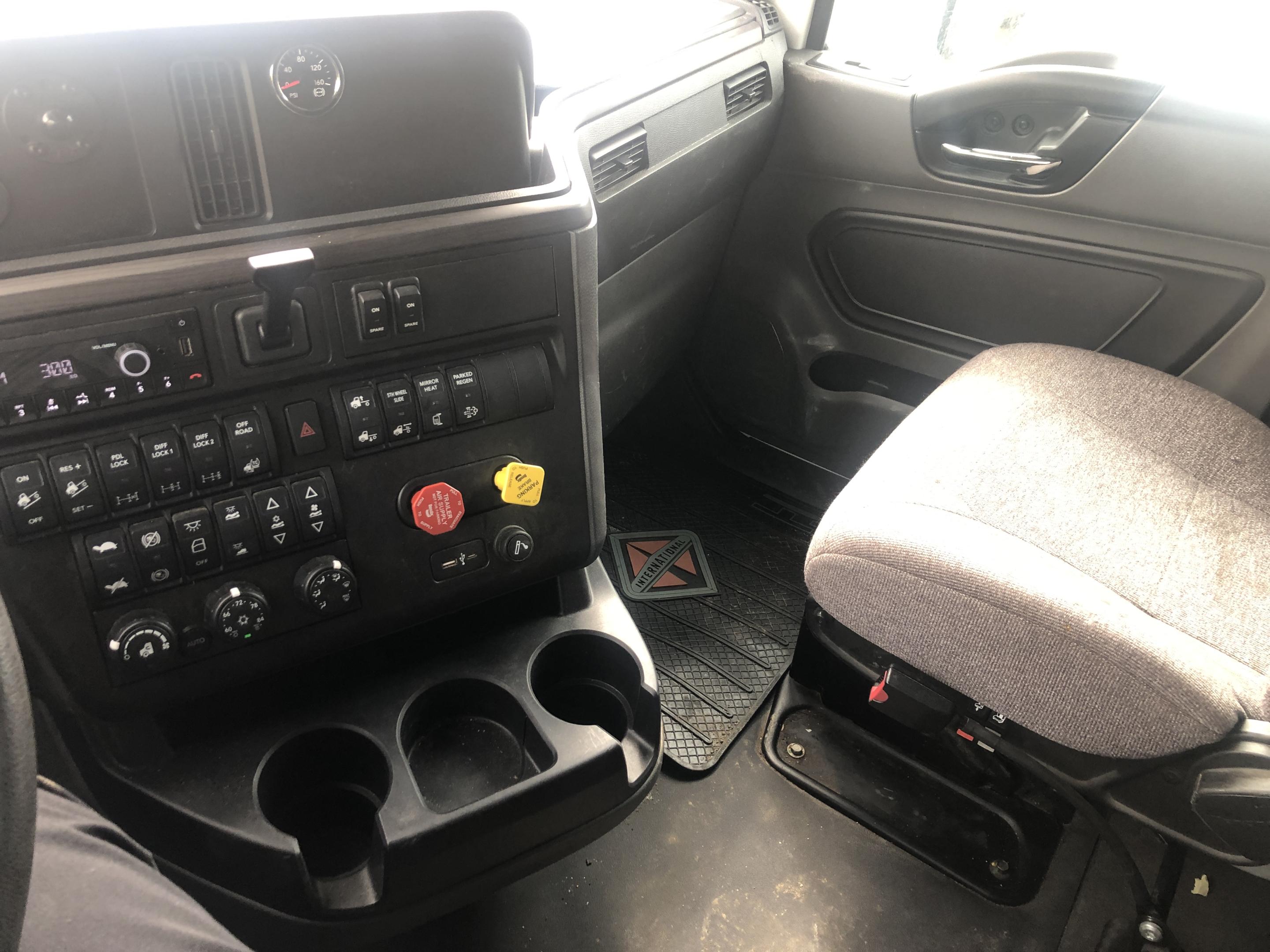 2025 International LT625 Sleeper