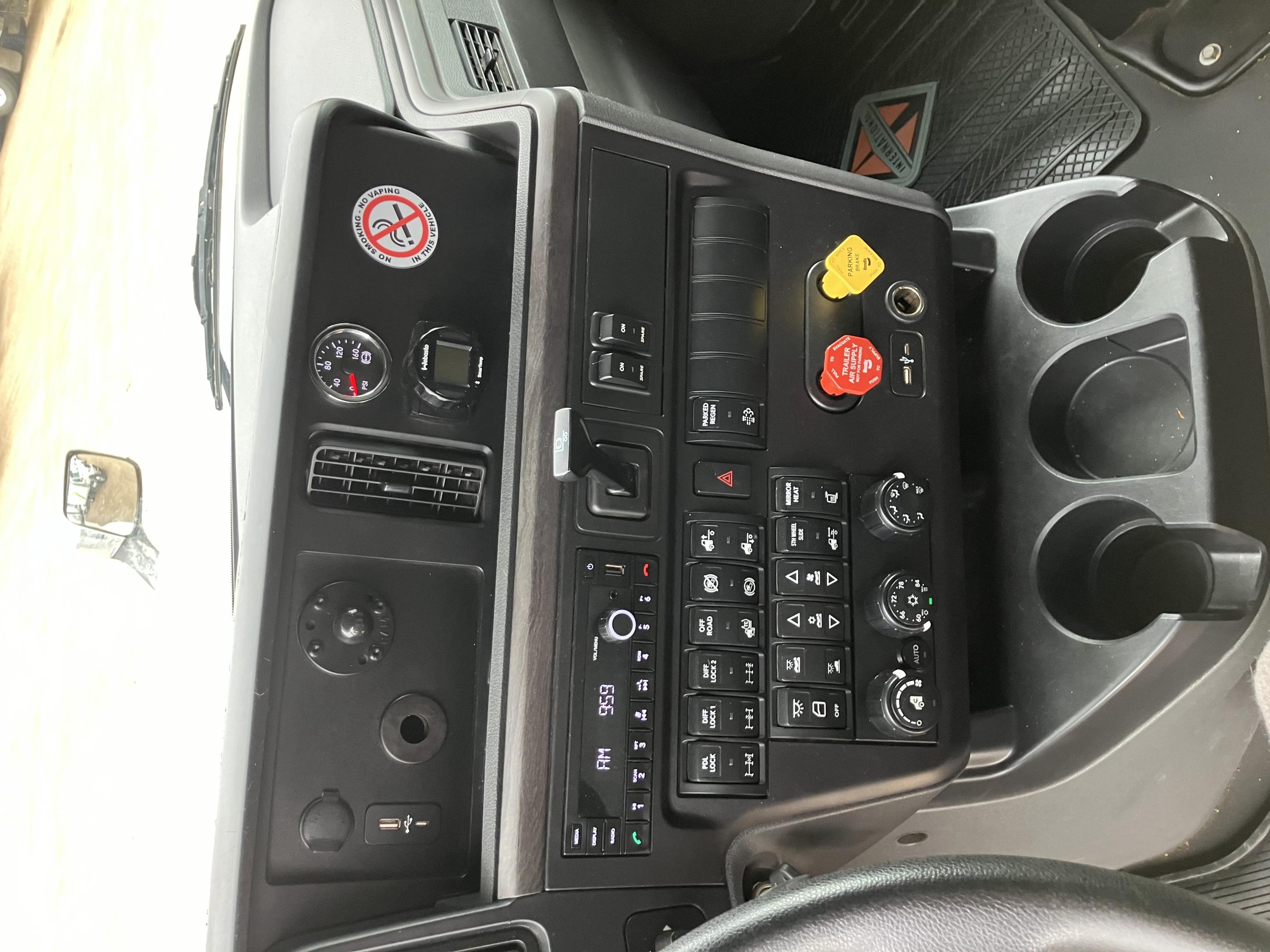 2025 International LT625 Sleeper
