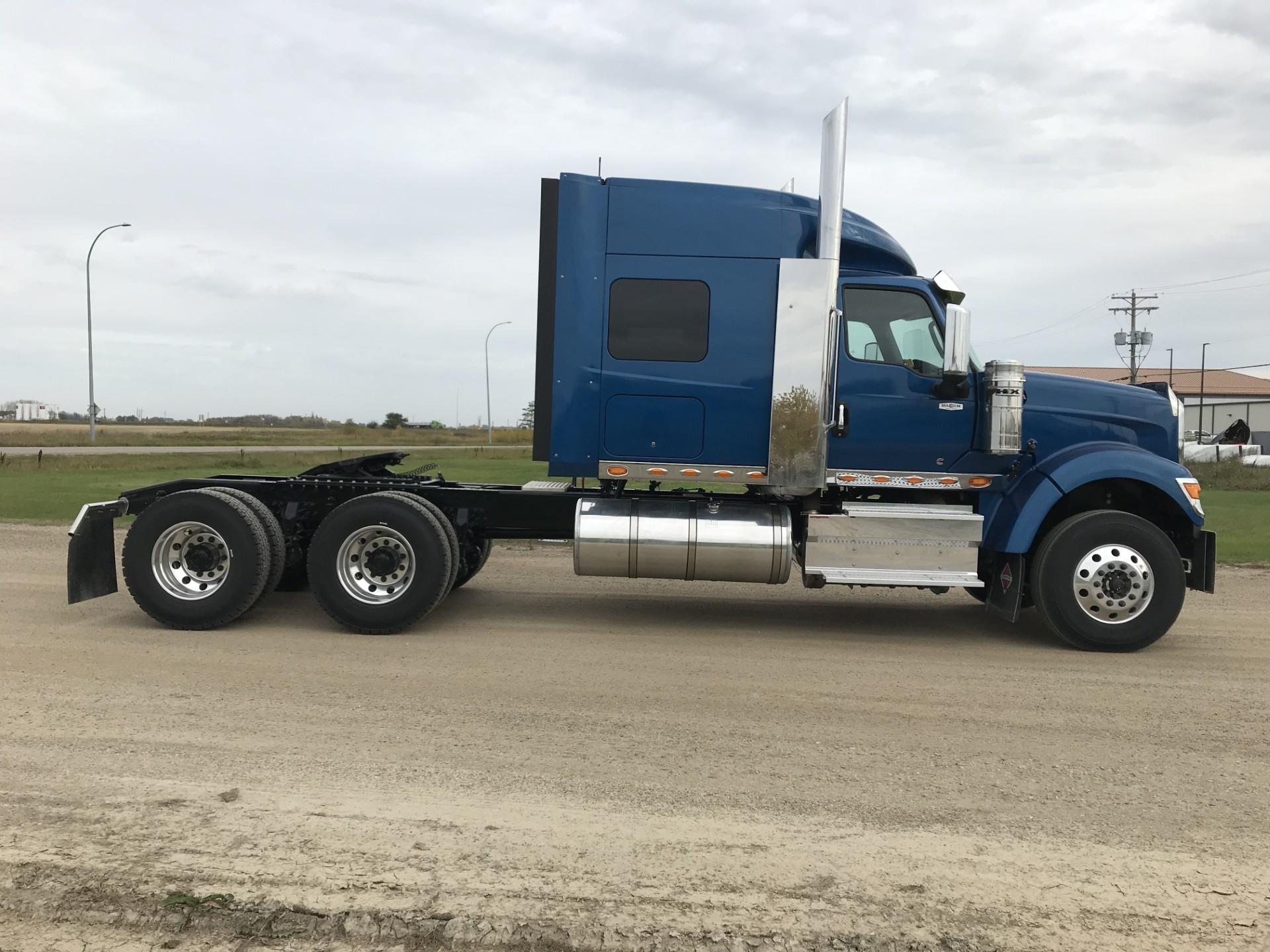 2026 International HX520 6X4