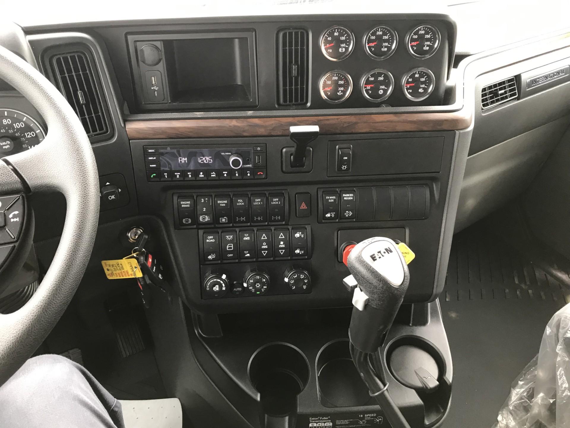 2026 International HX520 6X4