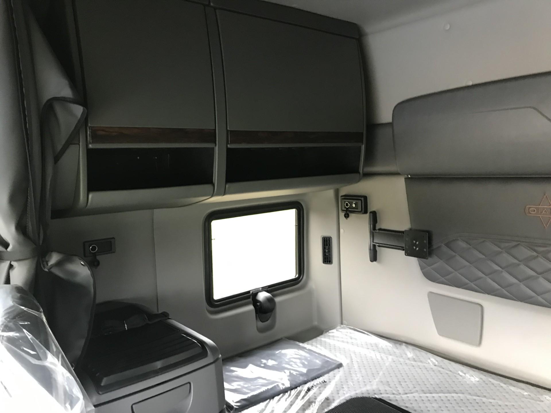 2026 International HX520 6X4