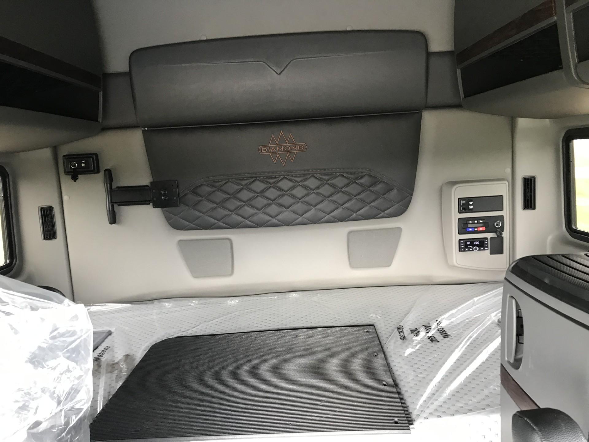 2026 International HX520 6X4