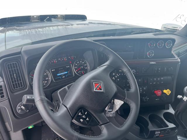 2027 International HX520 6X4