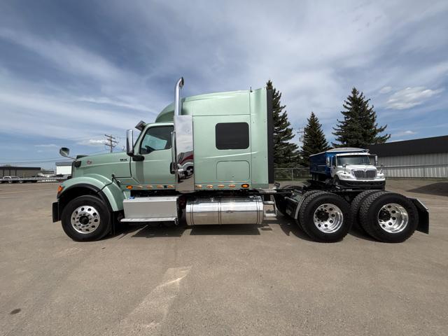 2027 International HX520 6X4