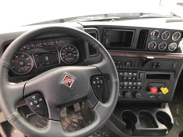 2027 International HX620 6x4