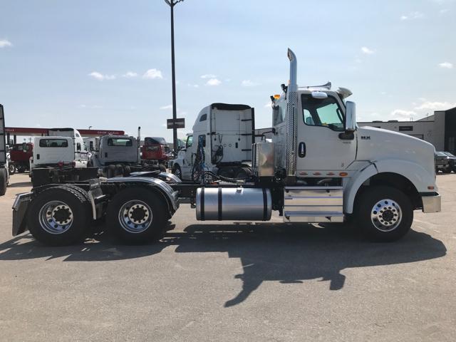 2027 International HX620 6x4