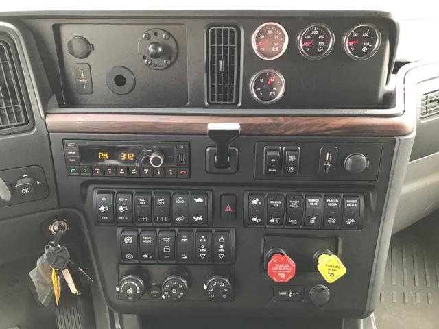 2027 International LT625 6X4