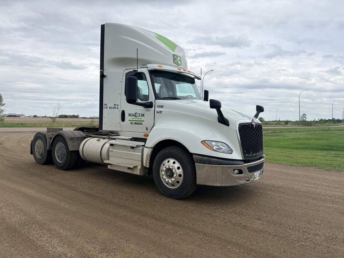 2027 International LT625 Daycab