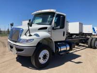 2020 International MV607 4X2 Dry Van