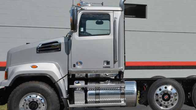 Photo of a Western Star 4700 Truck