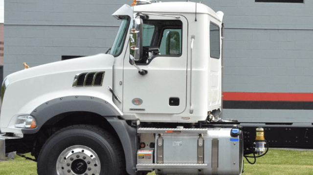 Photo of a Mack Granite 64BR Truck