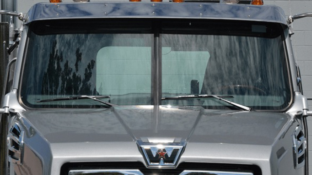 Photo of an Western Star 4700 Truck Window